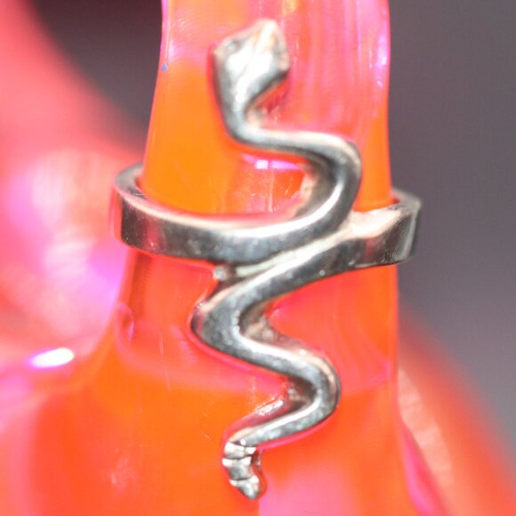 Size 7.5 Sterling 1.25" Long Snake Ring Made in Mexico - Picture 1 of 6